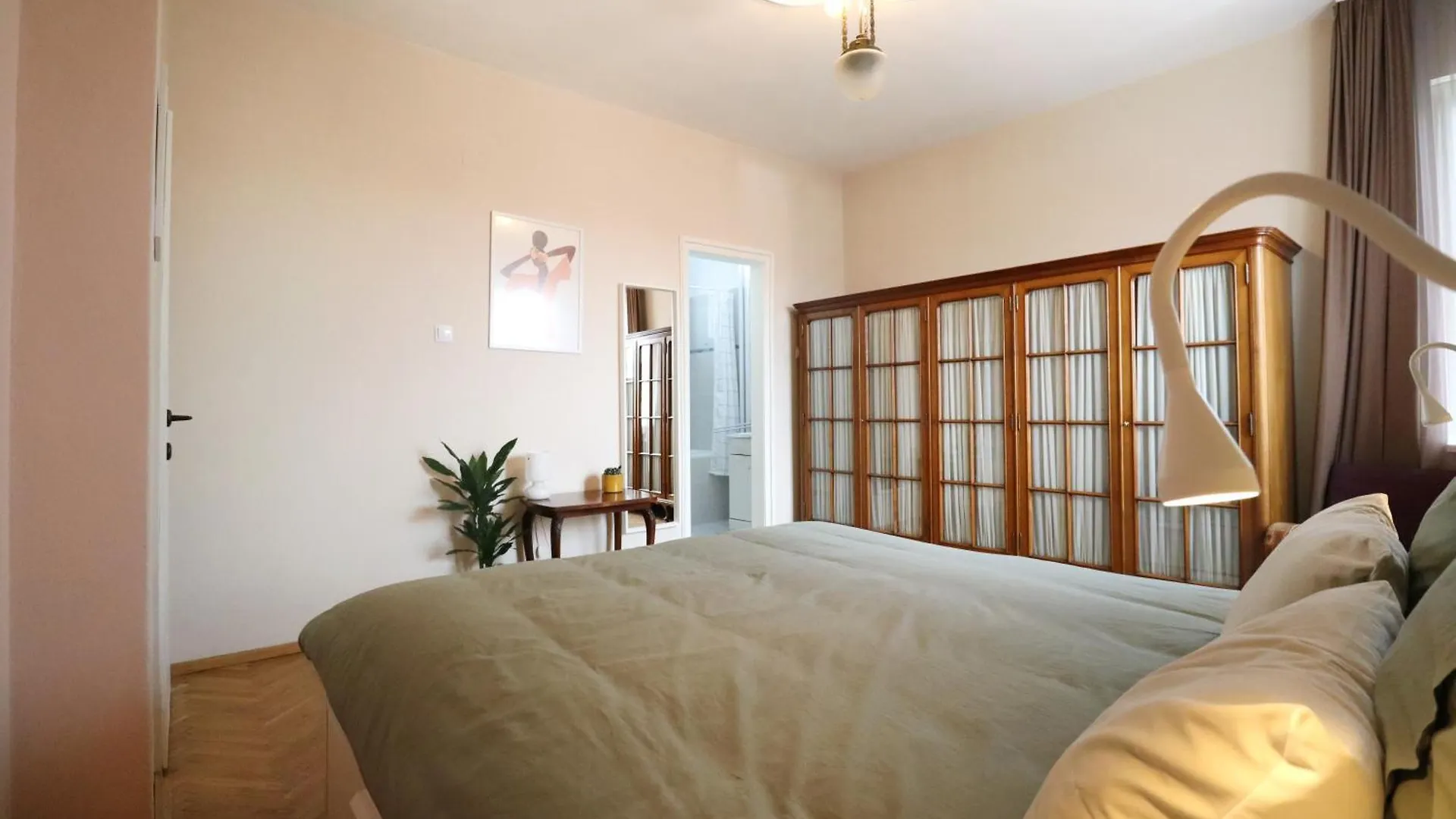 Spacious And Central Vintage - Modern Apartment Sofía 0*,  Bulgaria